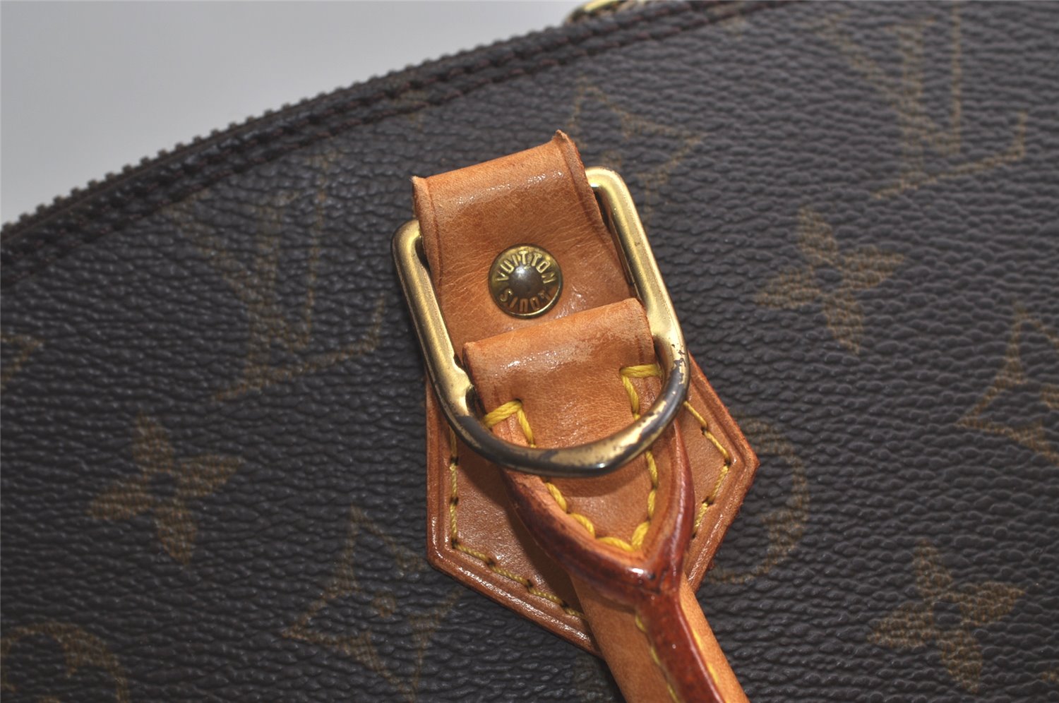 Authentic Louis Vuitton Monogram Alma Hand Bag Purse M51130 LV 5349K