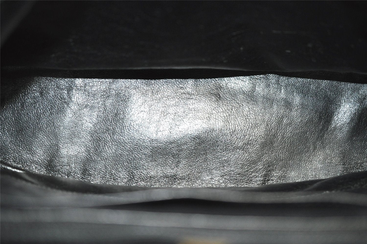 Authentic GUCCI Vintage Shoulder Bag Purse Leather Black 5353I