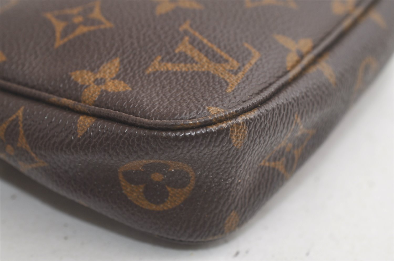 Authentic Louis Vuitton Monogram Pochette Accessoires Pouch M51980 LV 5360K