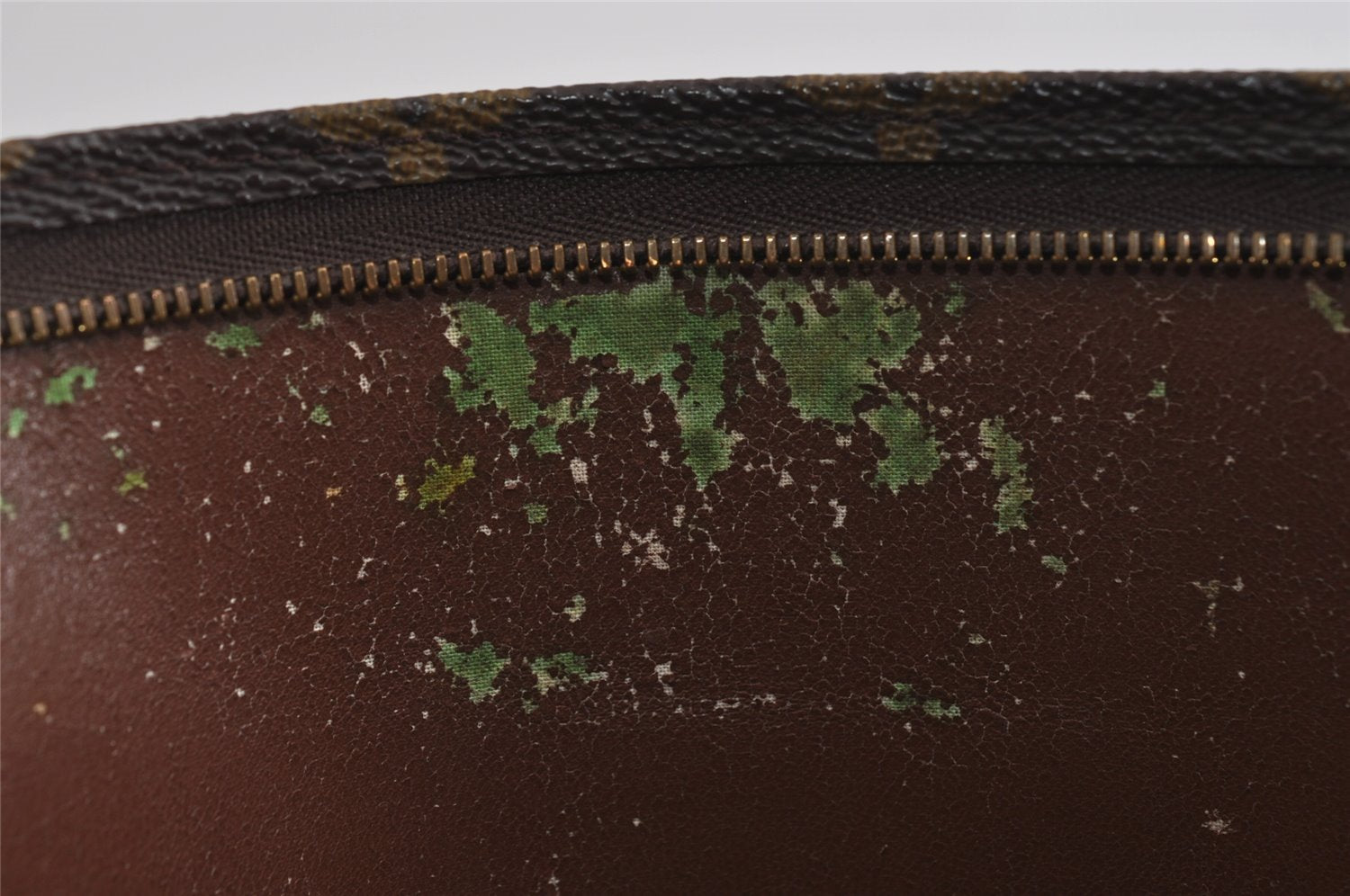 Auth Louis Vuitton Monogram Poche Toilette 26 Cosmetics Pouch Old Model LV 5362I