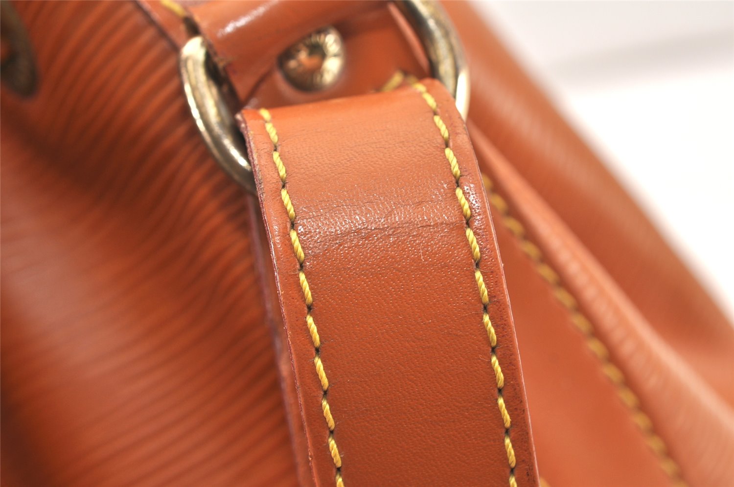 Authentic Louis Vuitton Epi Petit Noe Shoulder Drawstring Bag M44108 Brown 5366K