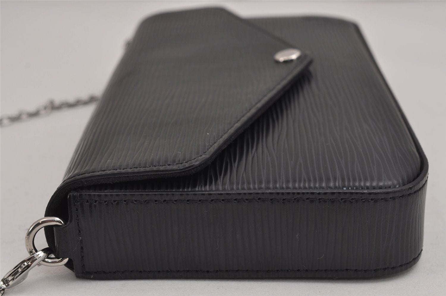 Auth Louis Vuitton Epi Pochette Felicie Chain Shoulder Bag Black M62648 LV 5371J