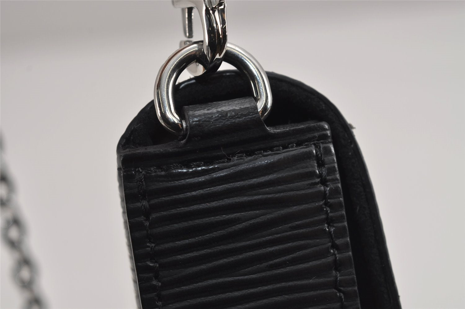 Auth Louis Vuitton Epi Pochette Felicie Chain Shoulder Bag Black M62648 LV 5371J