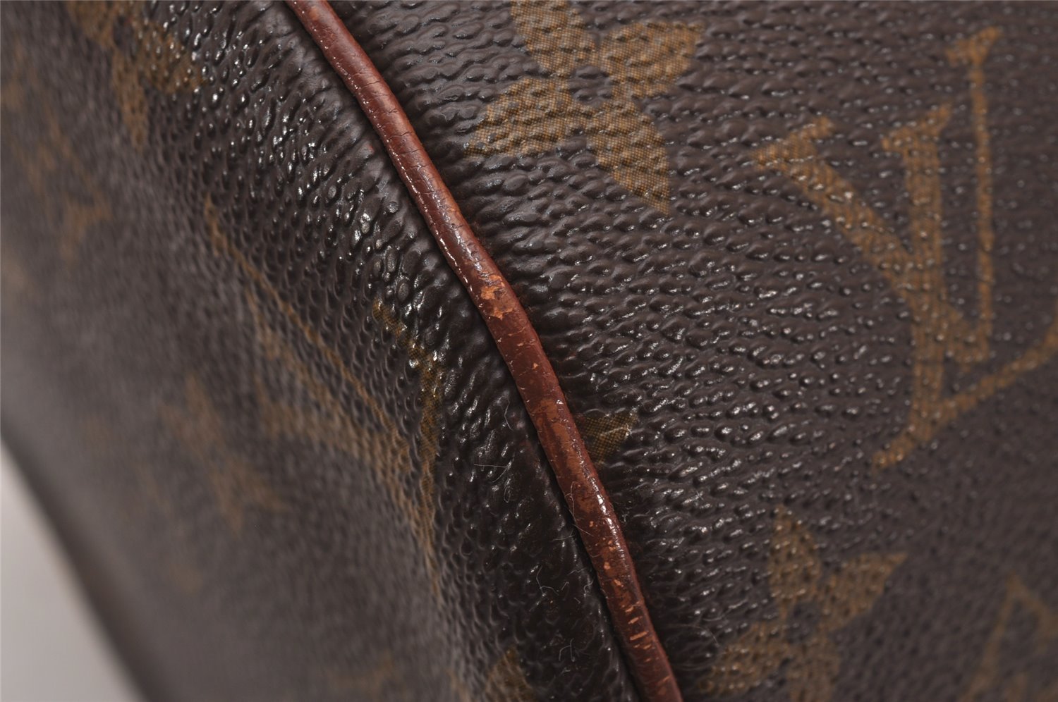 Authentic Louis Vuitton Monogram Papillon 30 Hand Bag Old Model LV 5372J