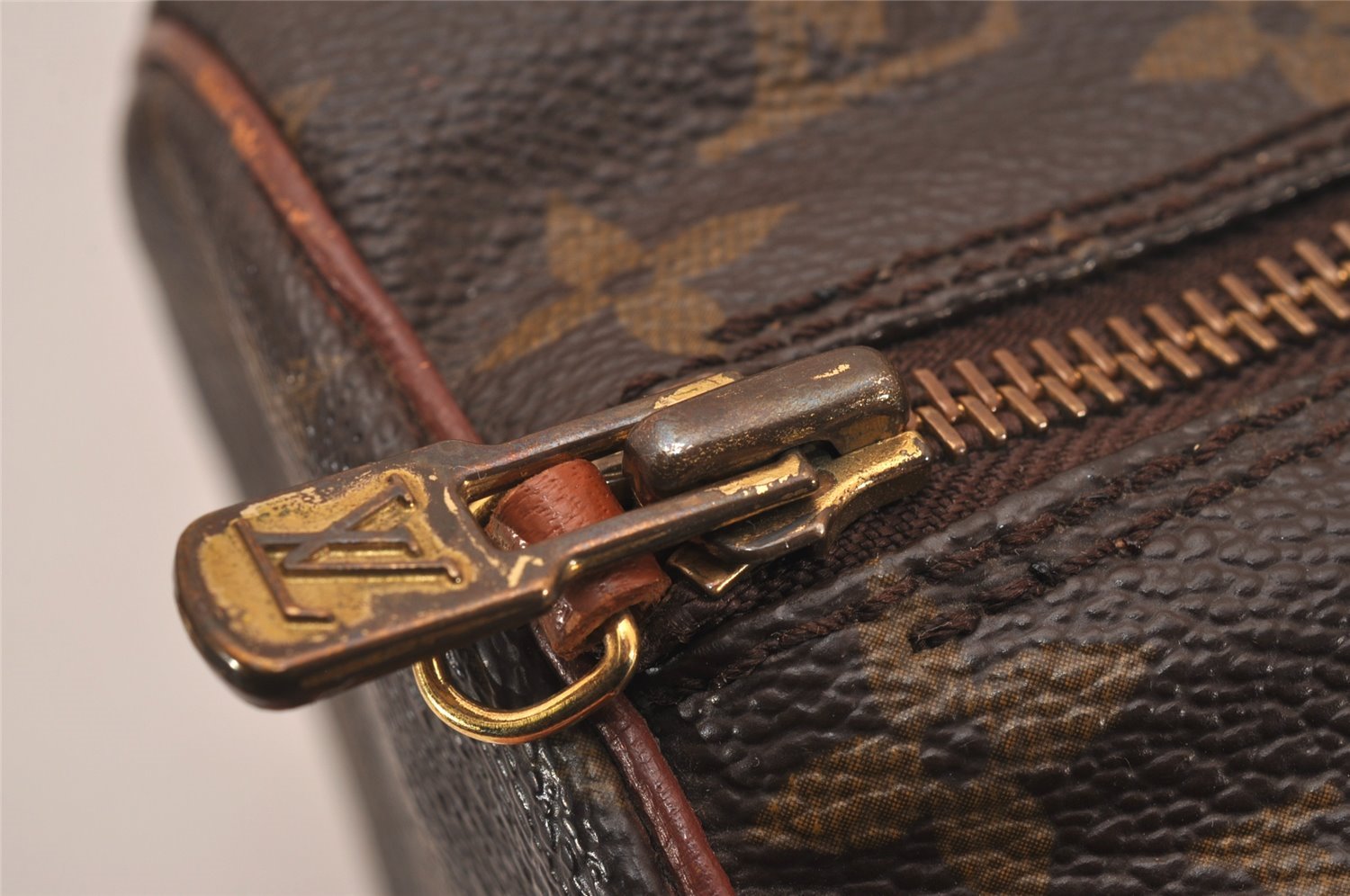 Authentic Louis Vuitton Monogram Papillon 30 Hand Bag Old Model LV 5372J