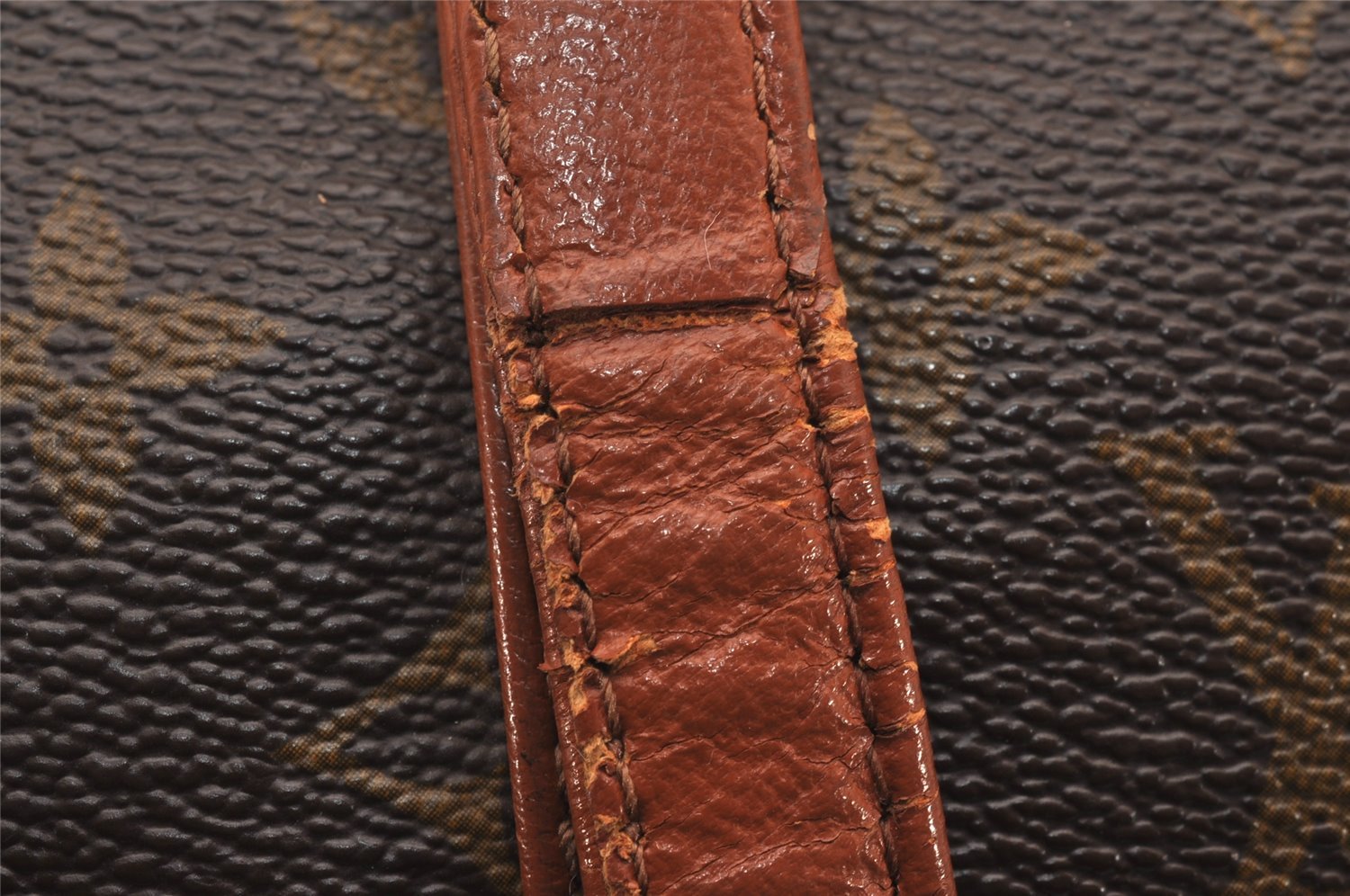 Authentic Louis Vuitton Monogram Papillon 30 Hand Bag Old Model LV 5372J