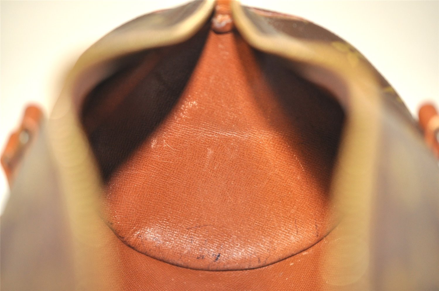 Authentic Louis Vuitton Monogram Papillon 30 Hand Bag Old Model LV 5372J