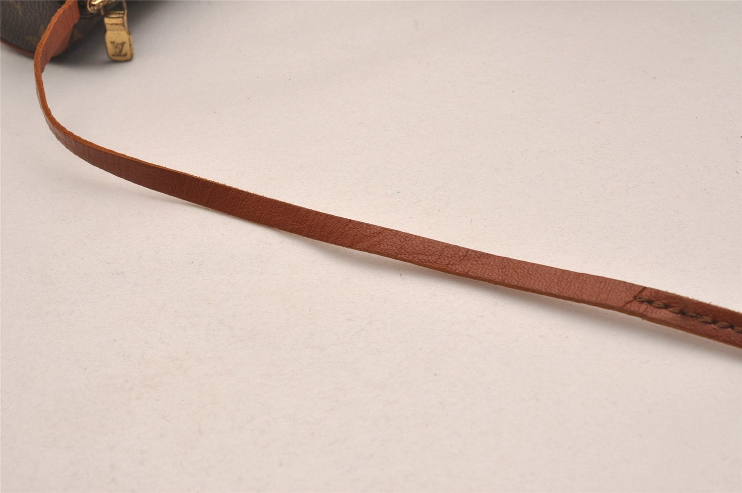 Authentic Louis Vuitton Monogram Papillon 30 Hand Bag Old Model LV 5372J