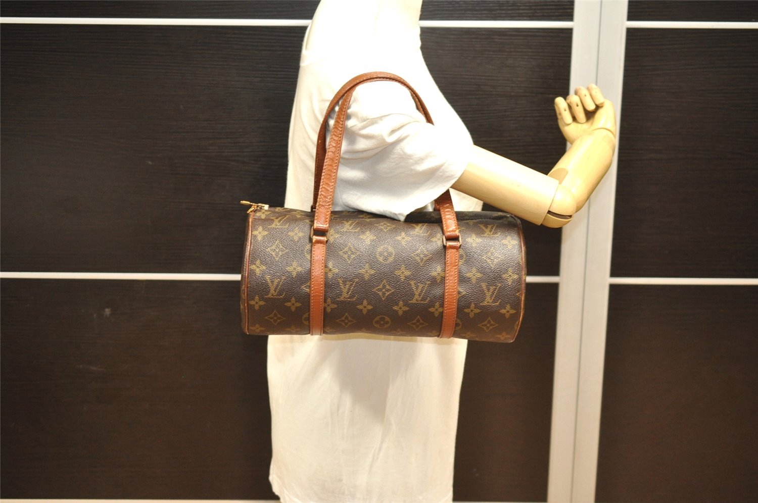 Authentic Louis Vuitton Monogram Papillon 30 Hand Bag Old Model LV 5372J