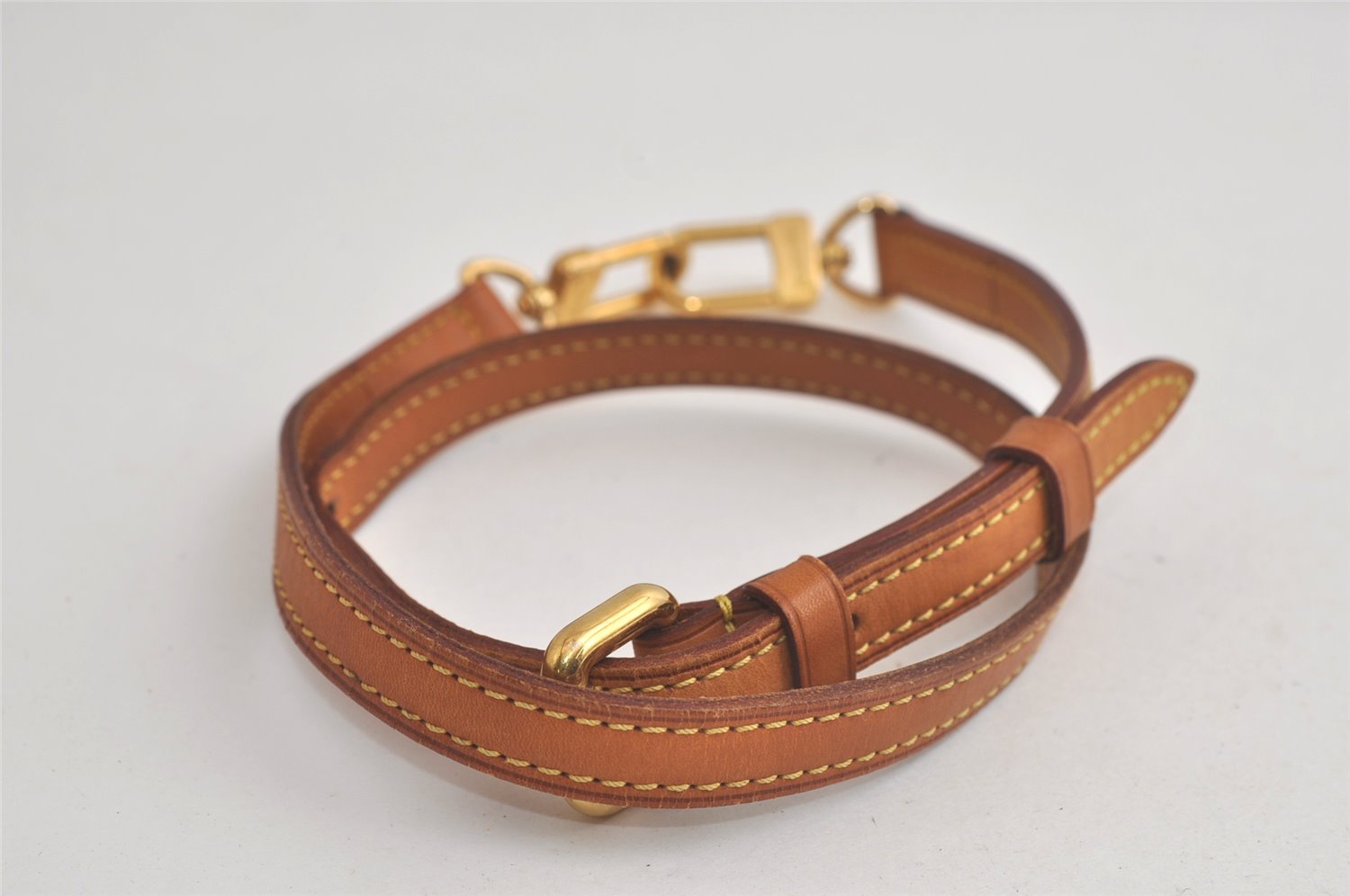 Authentic Louis Vuitton Leather Shoulder Strap Beige 28.3-32.7