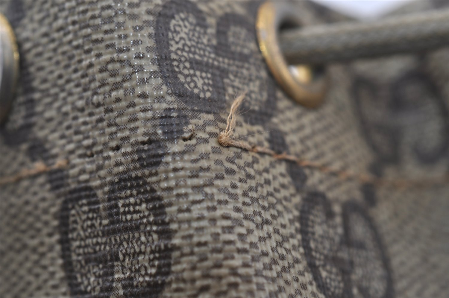 Authentic GUCCI Vintage Drawstring Hand Bag Purse GG PVC Leather Brown 5375I