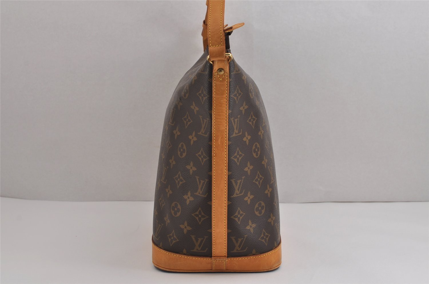 Auth Louis Vuitton Monogram Amfar Three Vanity Star Shoulder Bag M47275 LV 5375J