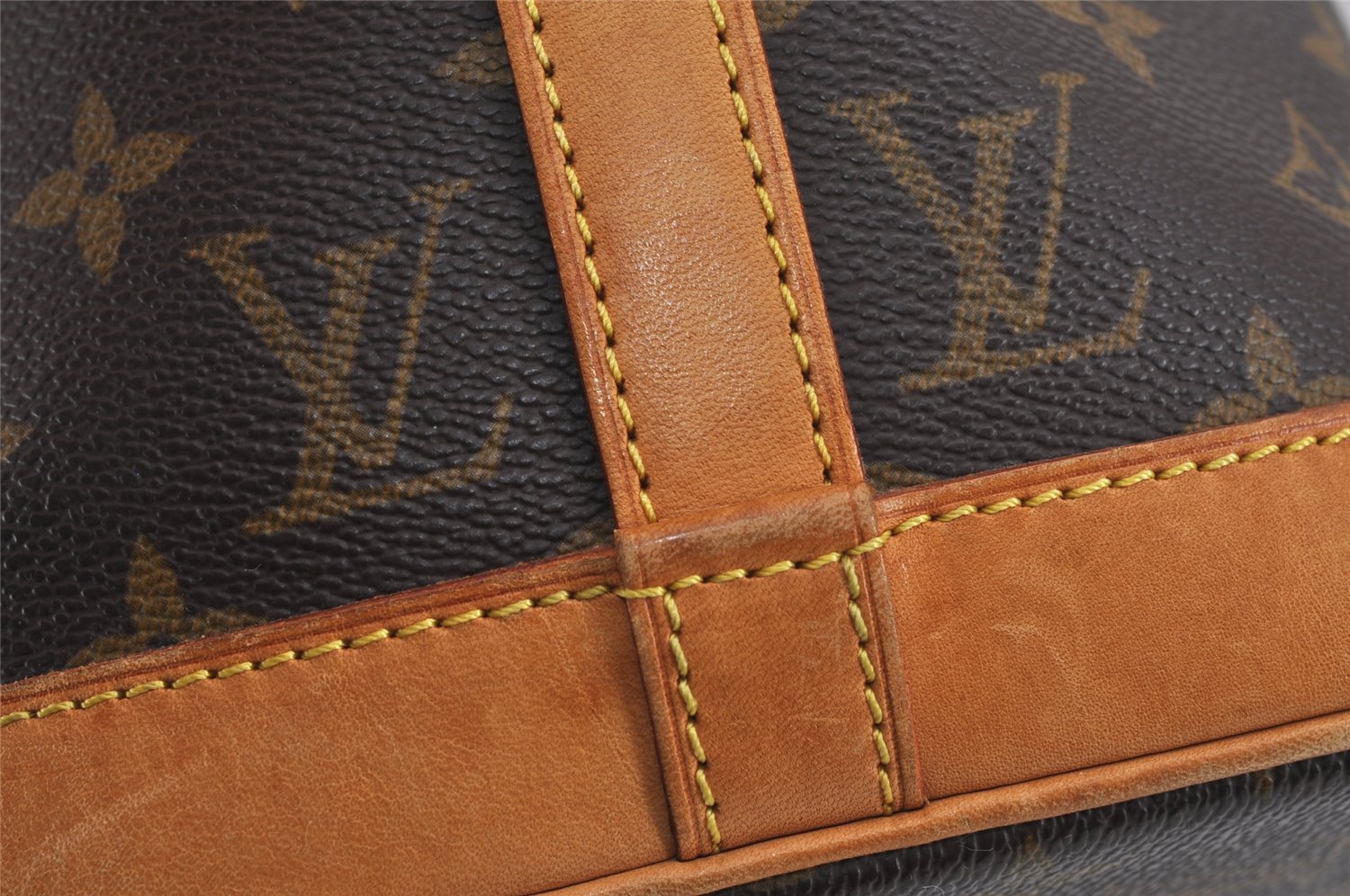 Auth Louis Vuitton Monogram Amfar Three Vanity Star Shoulder Bag M47275 LV 5375J