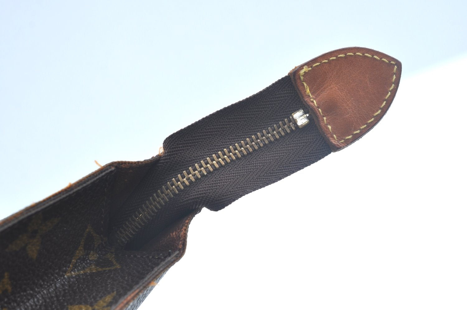 Auth Louis Vuitton Monogram Poche Toilette 26 Cosmetics Pouch Old Model LV 5377I