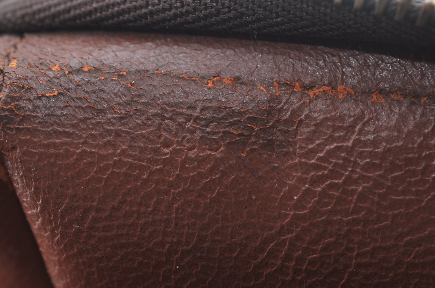 Auth Louis Vuitton Monogram Poche Toilette 26 Cosmetics Pouch Old Model LV 5377I