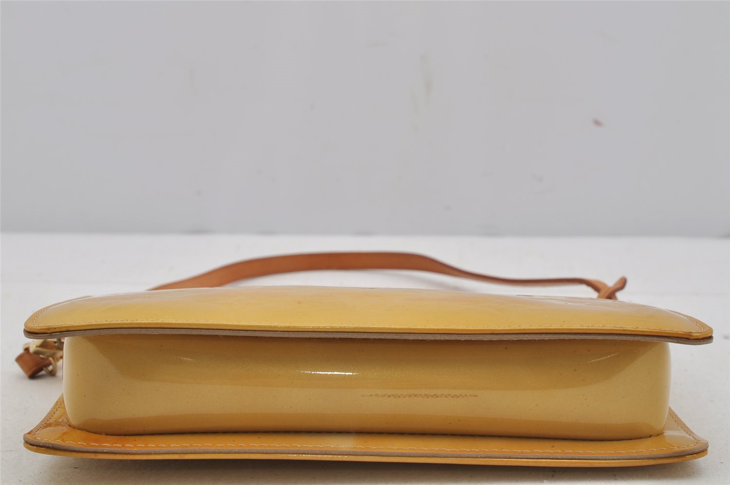 Authentic Louis Vuitton Vernis Lexington Hand Bag Pouch Yellow M91010 LV 5377J