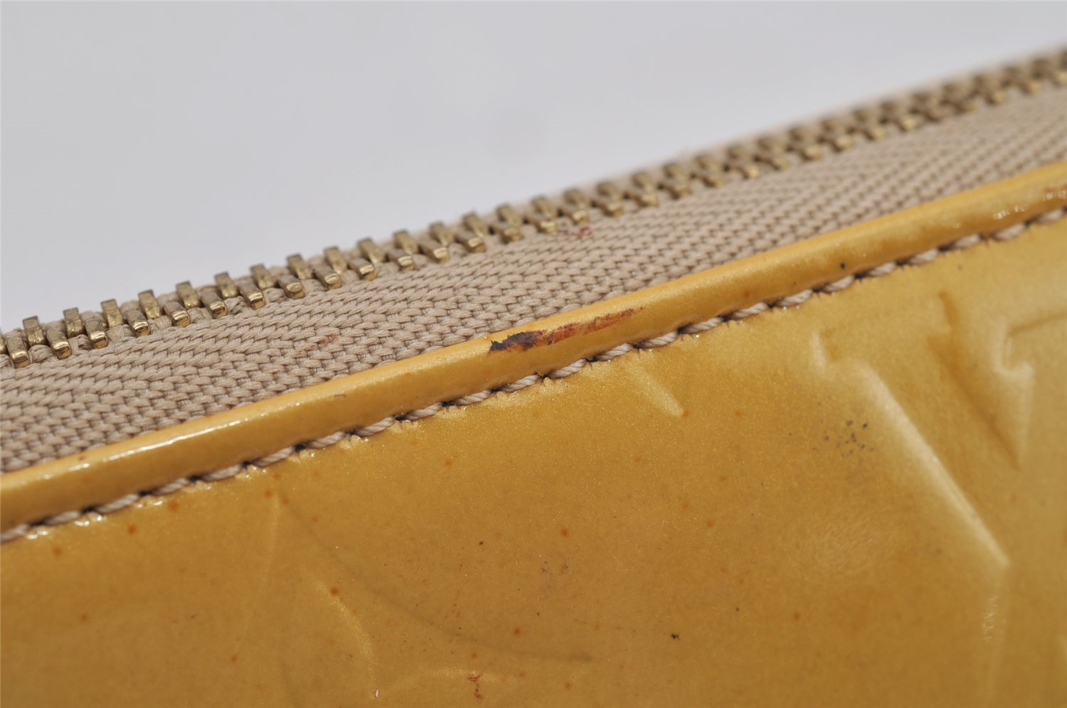 Authentic Louis Vuitton Vernis Lexington Hand Bag Pouch Yellow M91010 LV 5377J