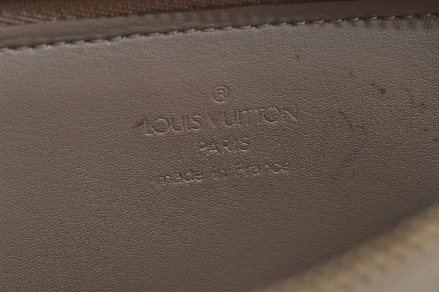 Authentic Louis Vuitton Vernis Lexington Hand Bag Pouch Yellow M91010 LV 5377J