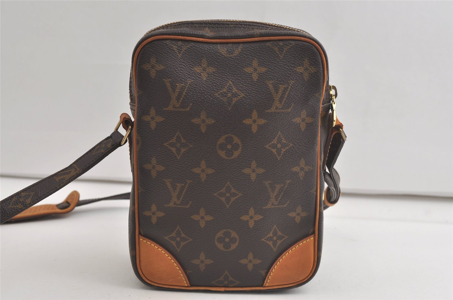 Authentic Louis Vuitton Monogram Amazone Shoulder Cross Body Bag M45236 LV 5379K