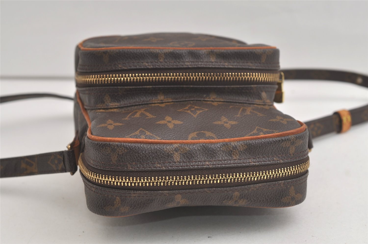 Authentic Louis Vuitton Monogram Amazone Shoulder Cross Body Bag M45236 LV 5379K