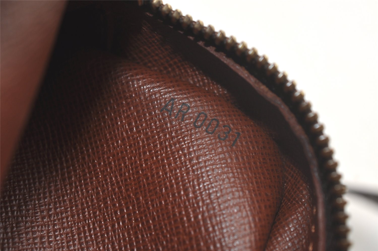 Authentic Louis Vuitton Monogram Amazone Shoulder Cross Body Bag M45236 LV 5379K