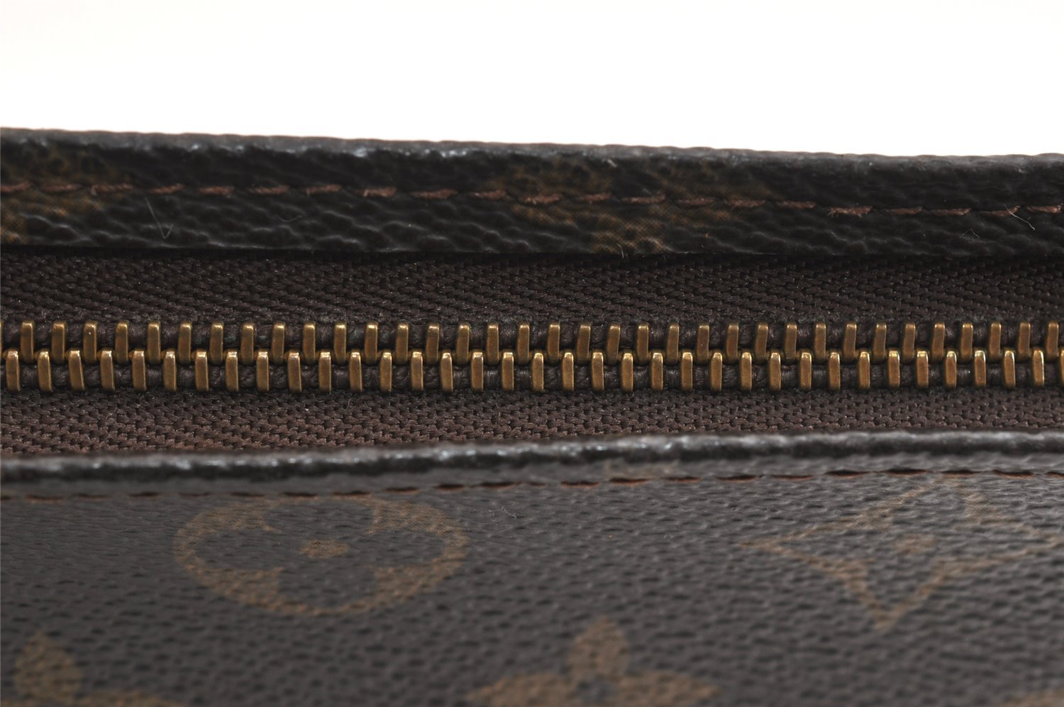 Auth Louis Vuitton Monogram Poche Toilette 26 Cosmetics Pouch Old Model LV 5386K