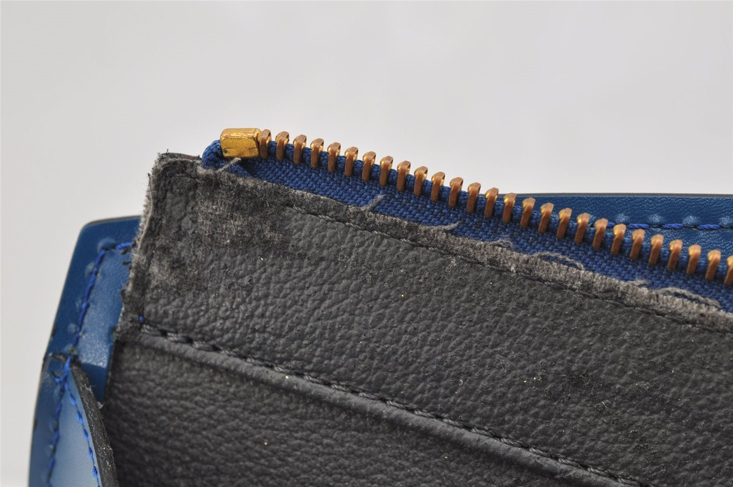 Authentic Louis Vuitton Epi Riviera Hand Bag Blue M48185 LV 5393I