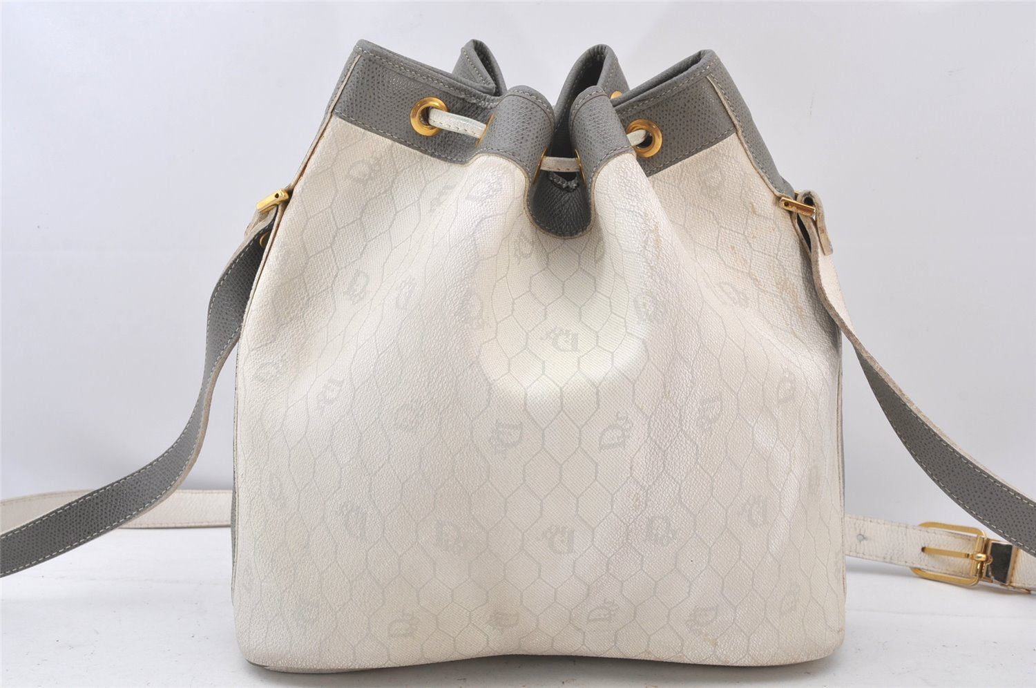 Auth Christian Dior Honeycomb Shoulder Drawstring Bag PVC Leather White 5393K