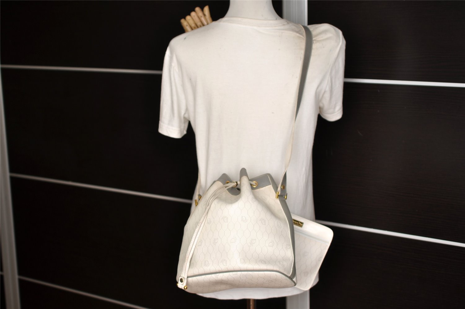 Auth Christian Dior Honeycomb Shoulder Drawstring Bag PVC Leather White 5393K