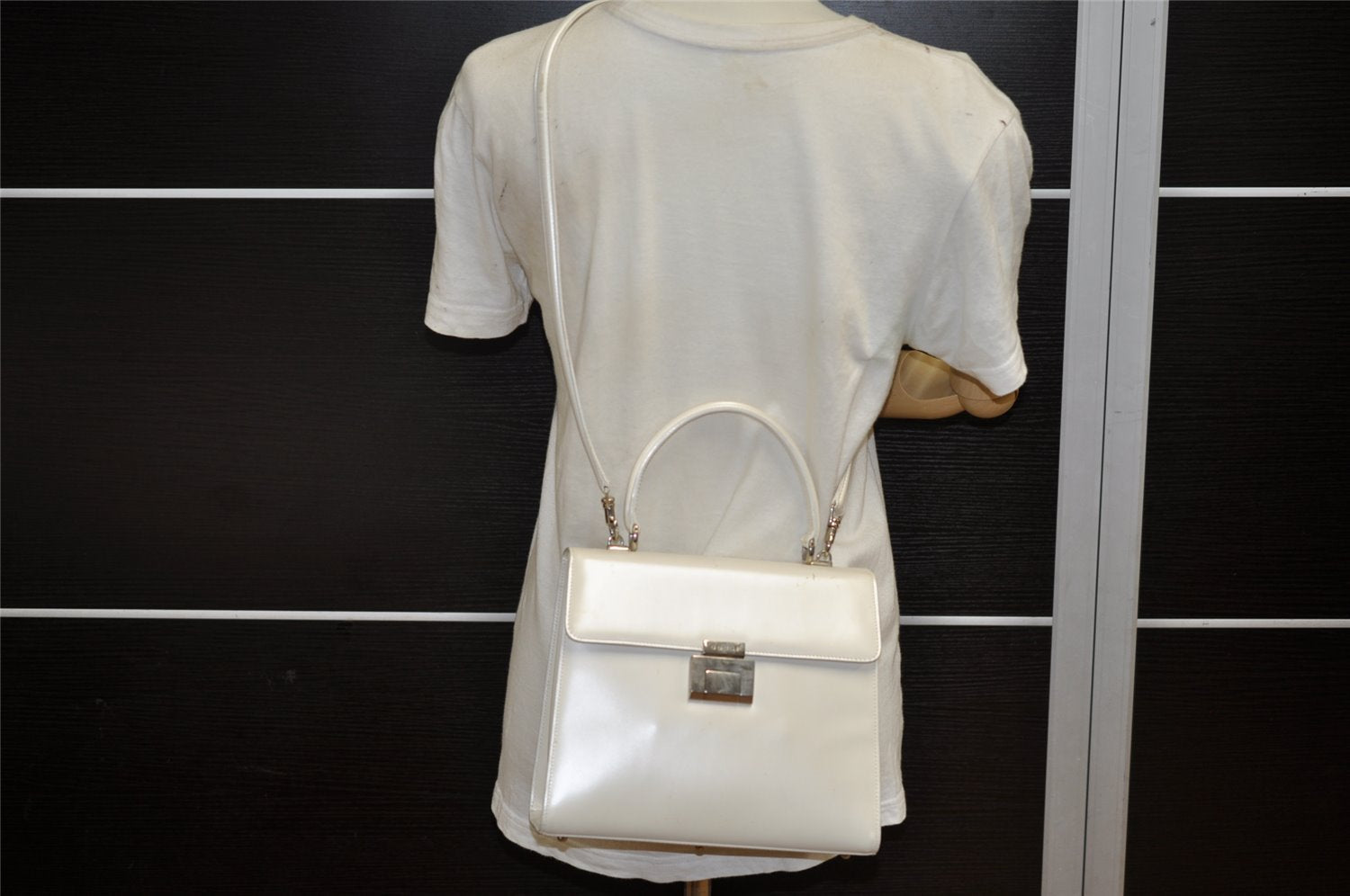 Authentic GUCCI Vintage 2Way Shoulder Hand Bag Purse Enamel White Junk 5398K