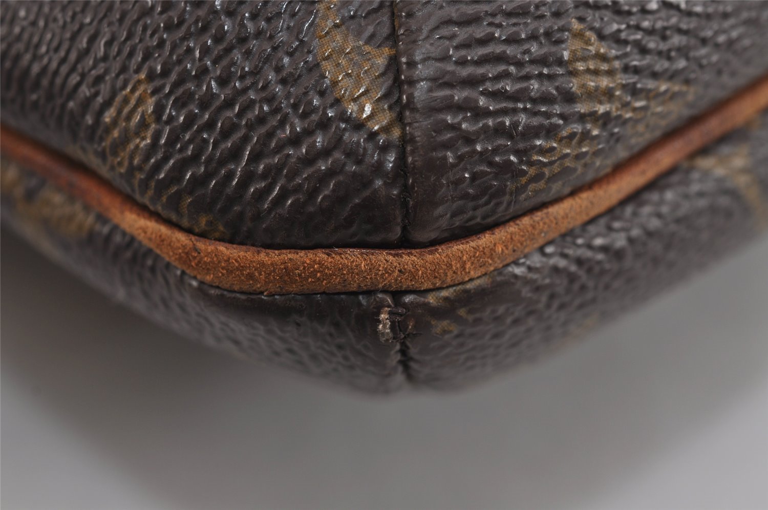 Authentic Louis Vuitton Monogram Musette Tango Shoulder Bag M51257 LV 5400J