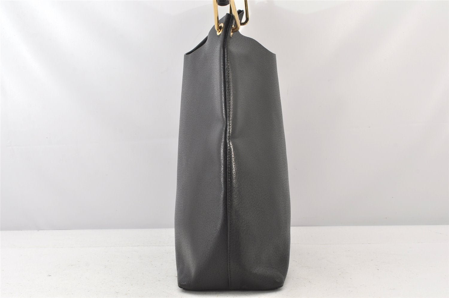 Authentic GUCCI Vintage Bamboo Shoulder Hand Bag Leather Black 5406K