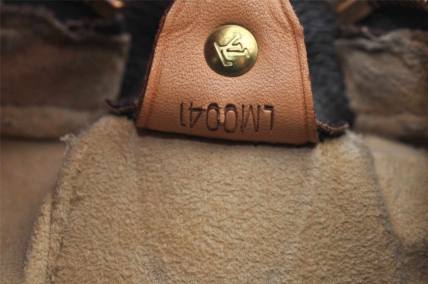 Authentic Louis Vuitton Monogram Looping GM Shoulder Bag M51145 LV 5411I