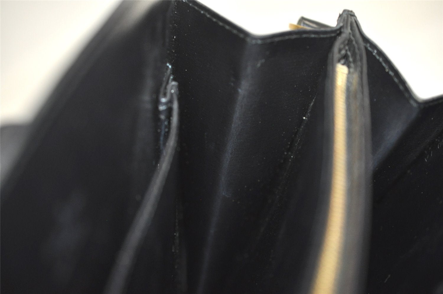 Authentic Louis Vuitton Epi Capucines Shoulder Cross Bag Black M52342 LV 5415I