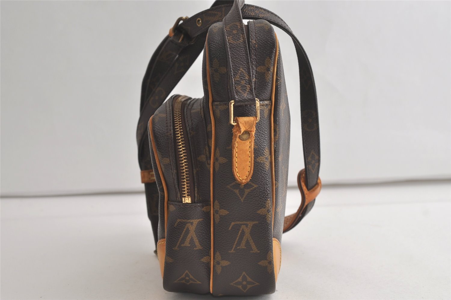 Authentic Louis Vuitton Monogram Amazone Shoulder Cross Bag M45236 LV Junk 5421K