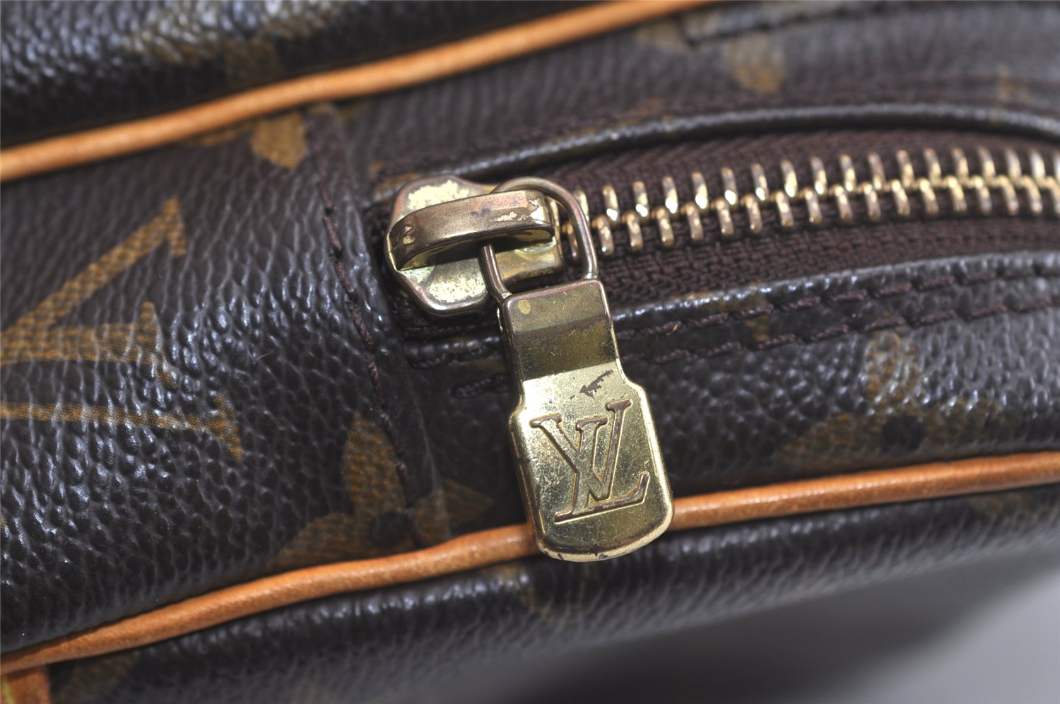 Authentic Louis Vuitton Monogram Amazone Shoulder Cross Bag M45236 LV Junk 5421K