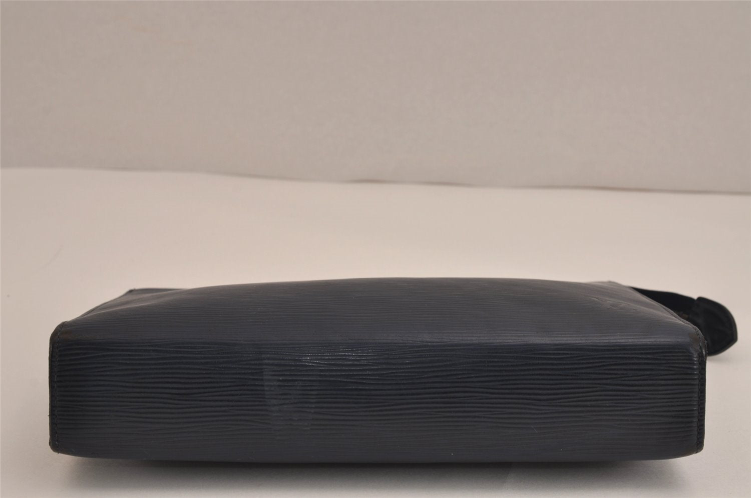 Authentic Louis Vuitton Epi Poche Toilette 26 Cosmetics Pouch M41367 Blue 5422J