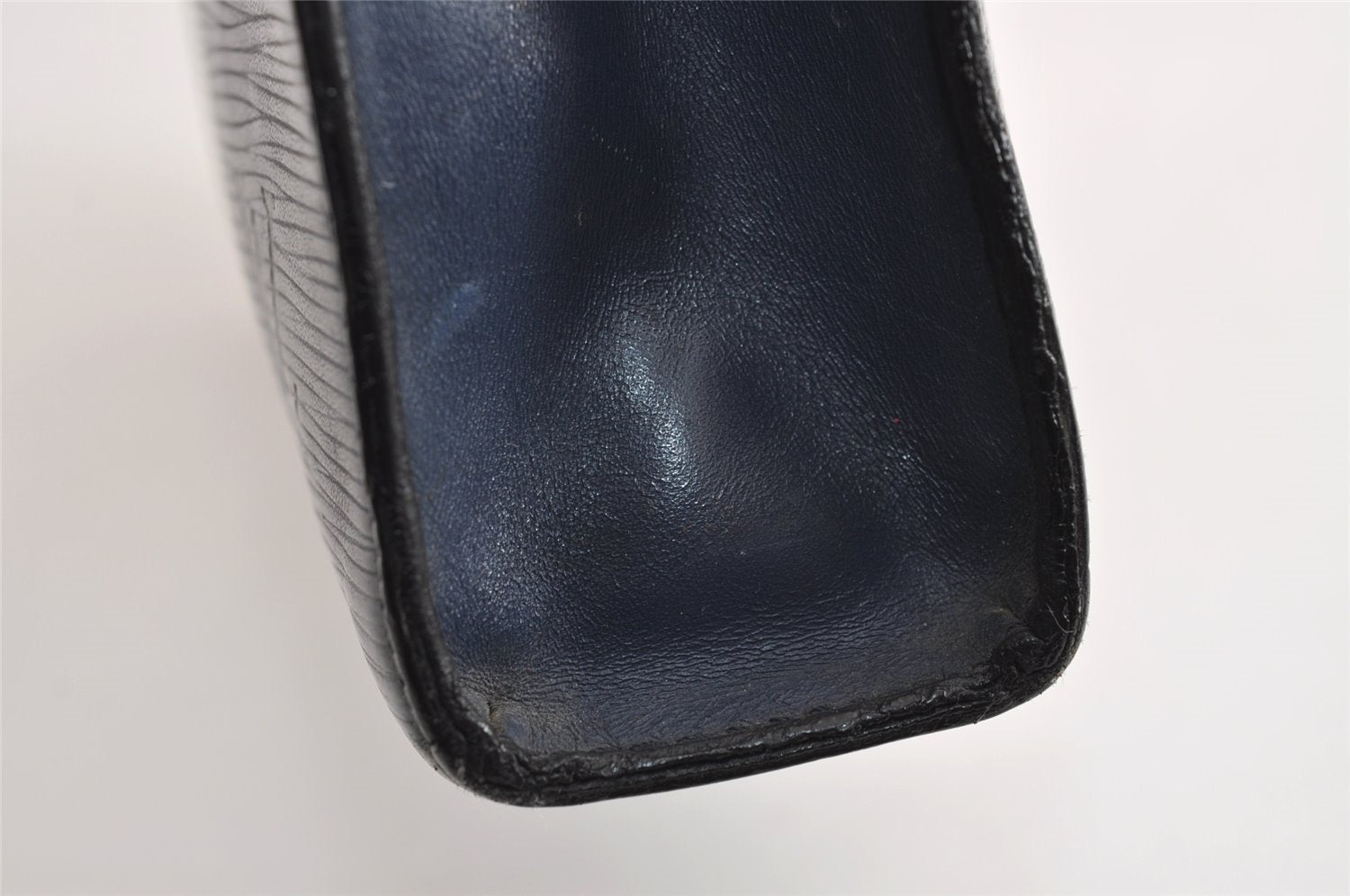 Authentic Louis Vuitton Epi Poche Toilette 26 Cosmetics Pouch M41367 Blue 5422J