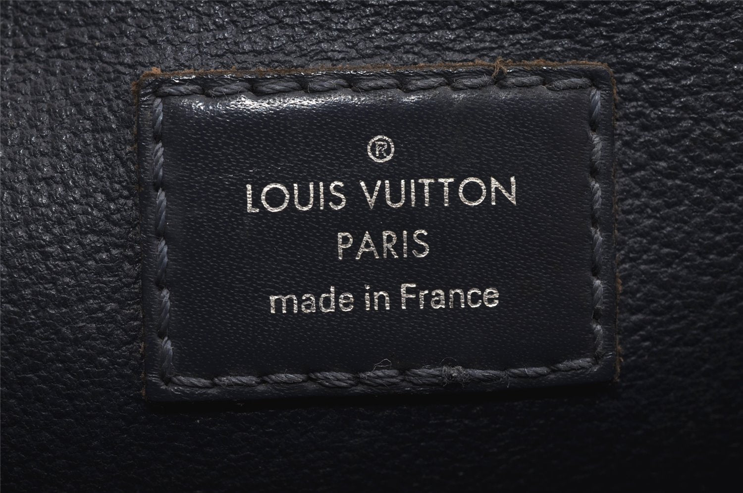 Authentic Louis Vuitton Epi Poche Toilette 26 Cosmetics Pouch M41367 Blue 5422J
