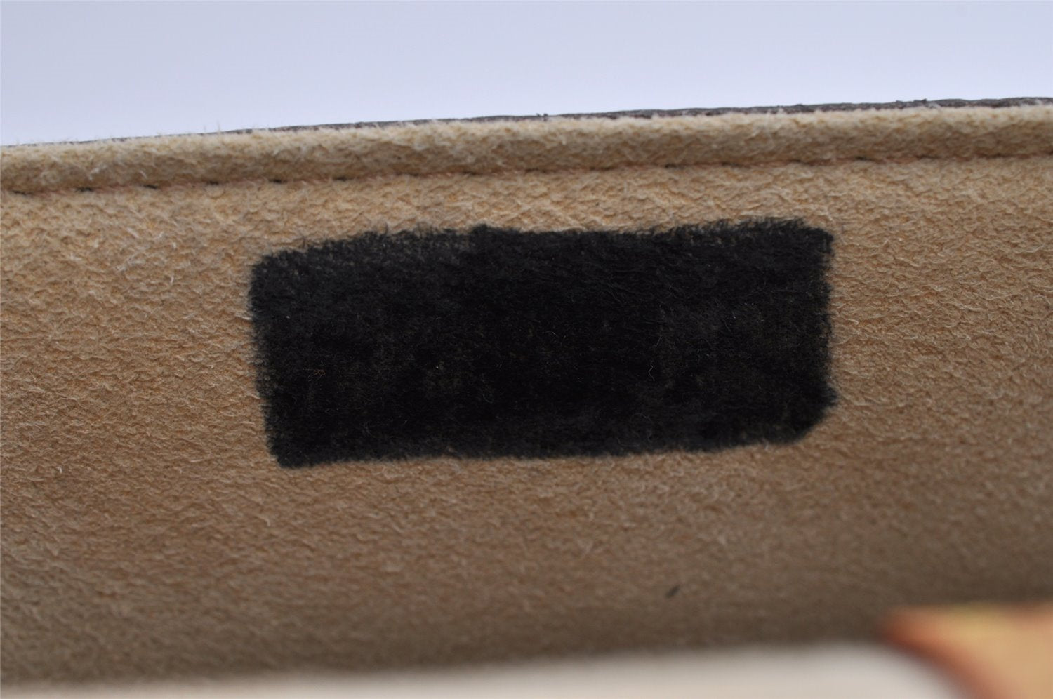 Authentic Louis Vuitton Monogram Hudson PM Shoulder Bag Purse M40027 LV 5427I