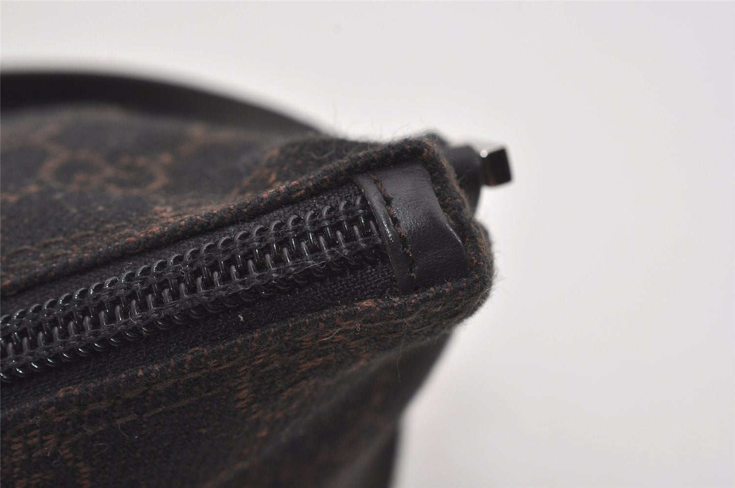 Authentic GUCCI Hand Bag Pouch Purse GG Canvas Leather 07198 Black 5429I