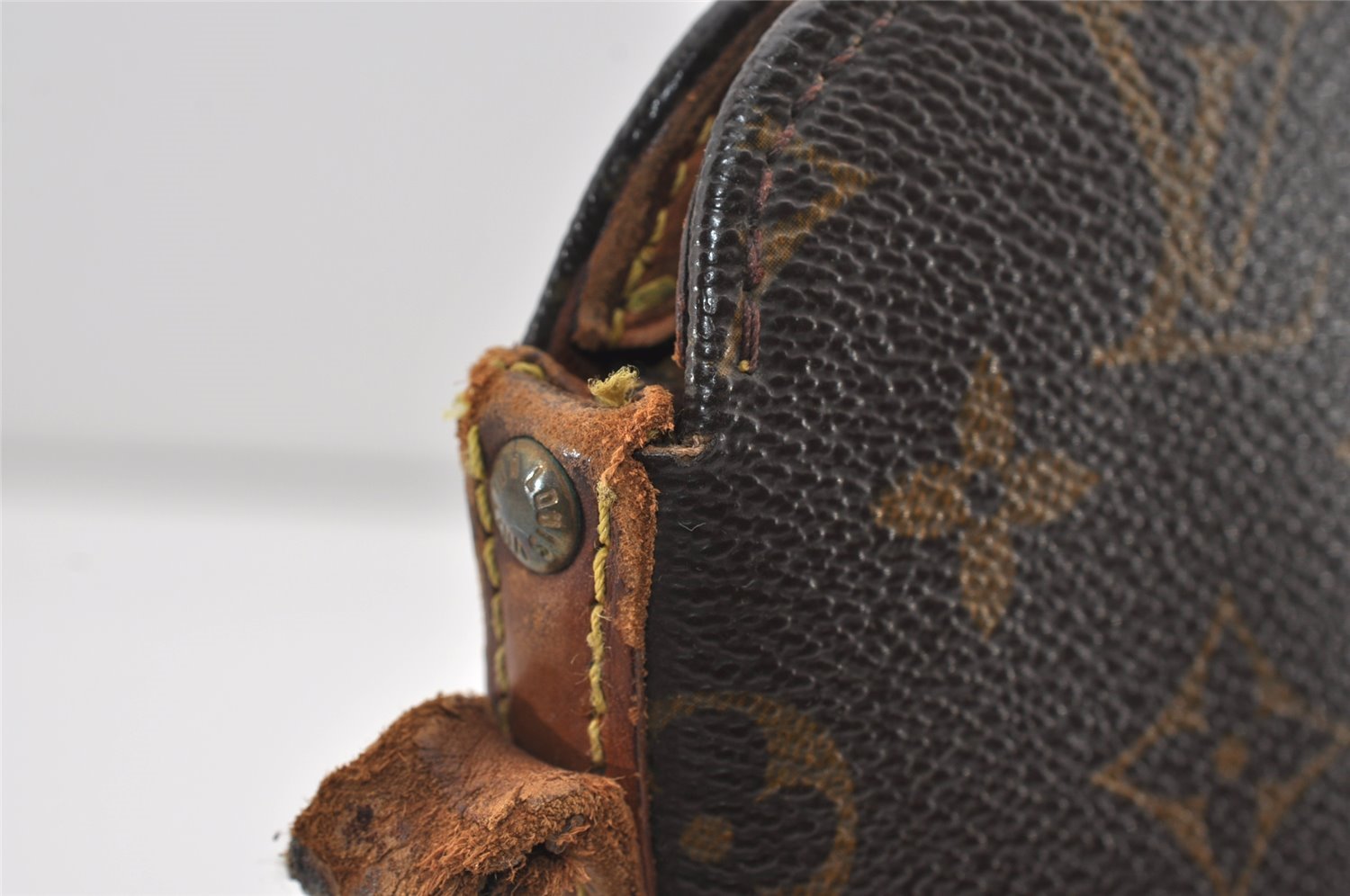 Authentic Louis Vuitton Monogram Drouot Shoulder Cross Bag M51290 LV Junk 5443I