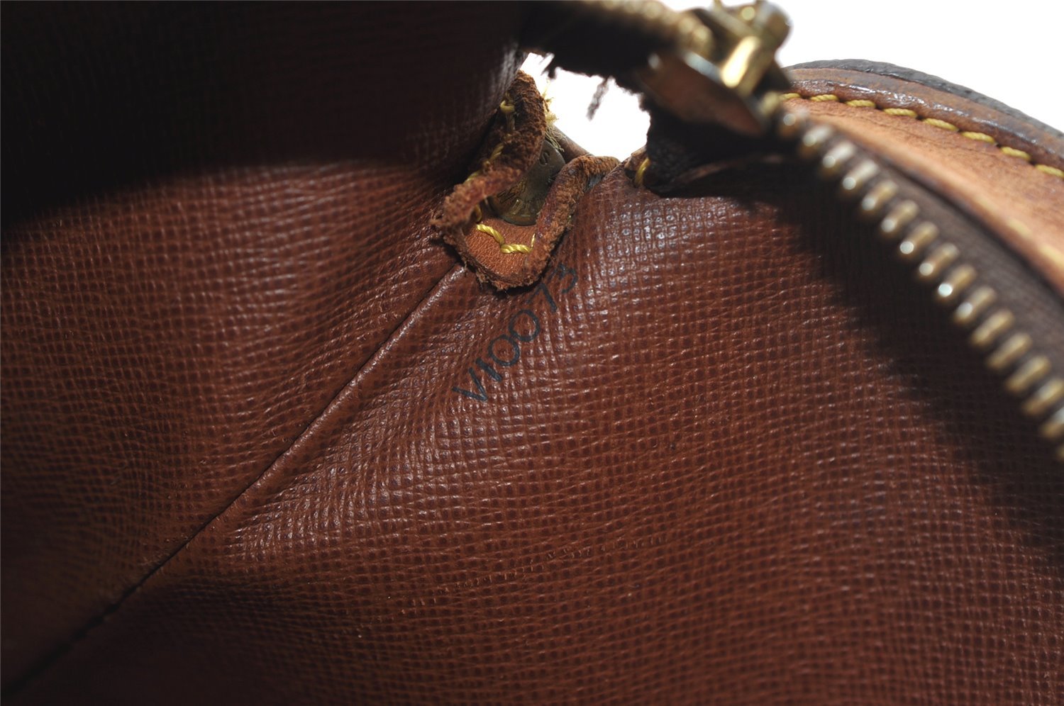 Authentic Louis Vuitton Monogram Drouot Shoulder Cross Bag M51290 LV Junk 5443I