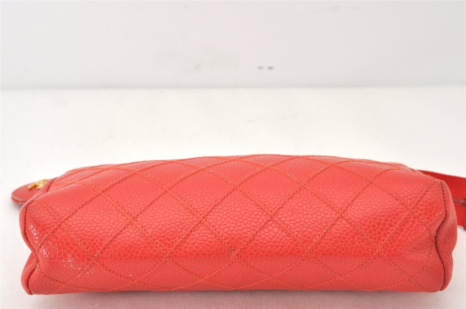 Authentic CHANEL Vintage Caviar Skin Bicolore Pouch Purse Red Junk 5445K