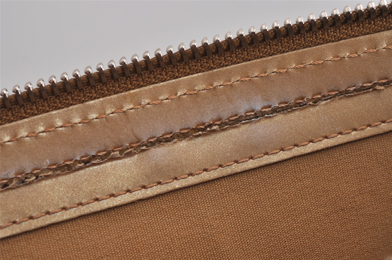 Auth Louis Vuitton Monogram Mat Sutter Shoulder Cross Bag Gold M55167 LV 5446J