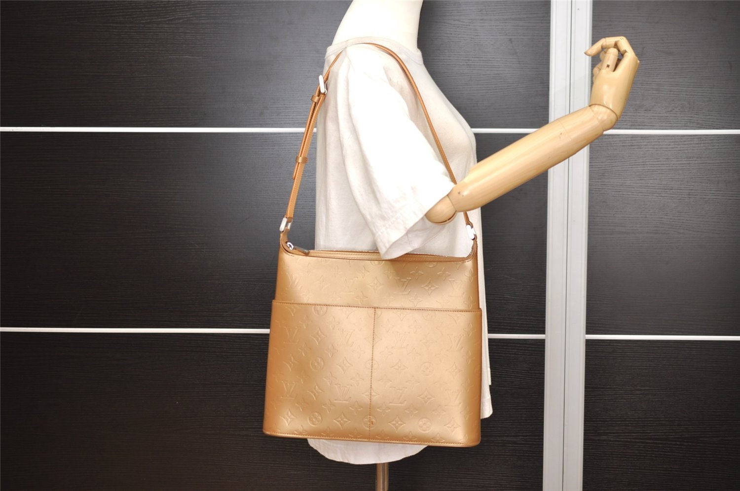 Auth Louis Vuitton Monogram Mat Sutter Shoulder Cross Bag Gold M55167 LV 5446J