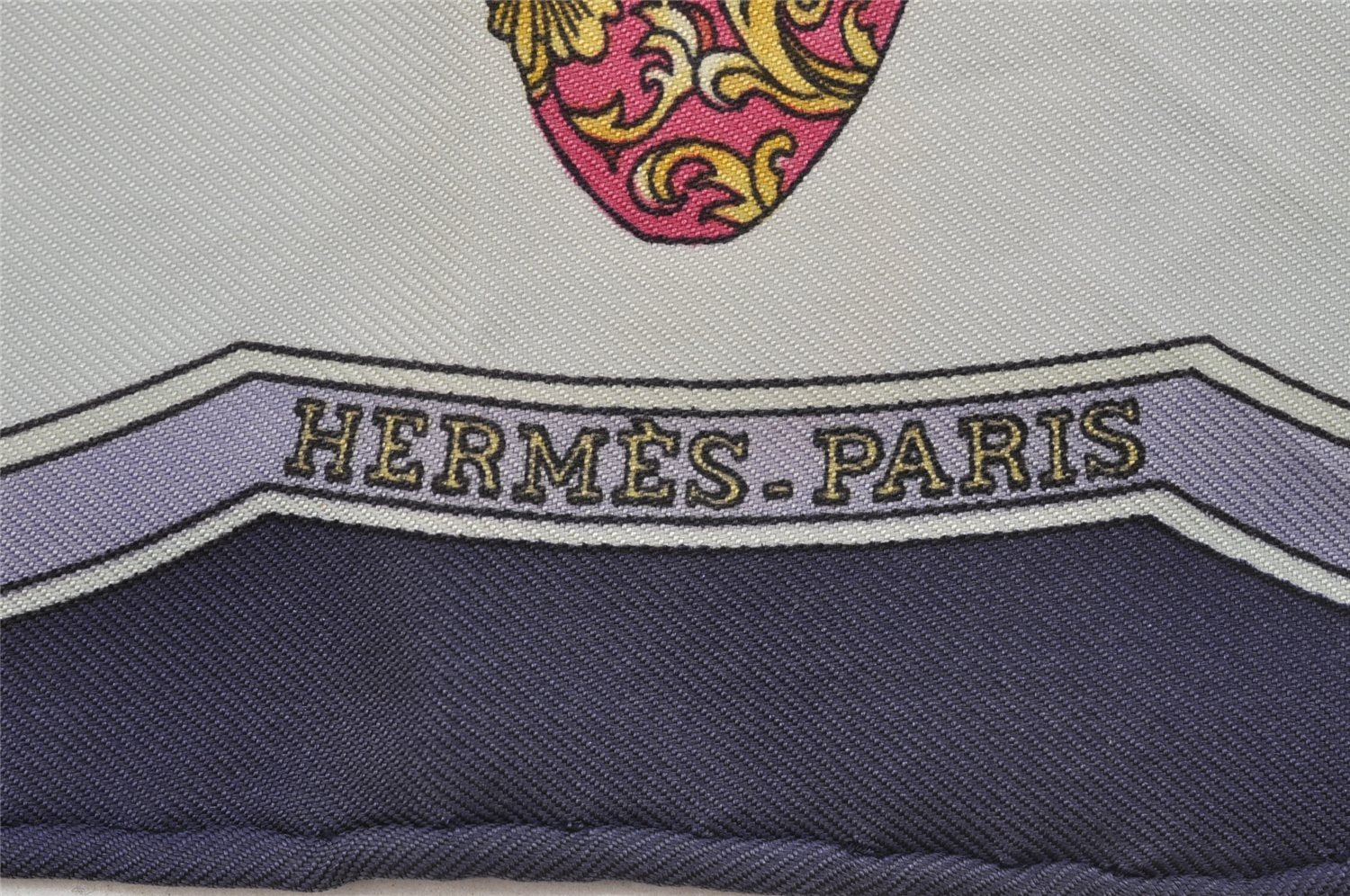 Authentic HERMES Petit Carre 40 Scarf 