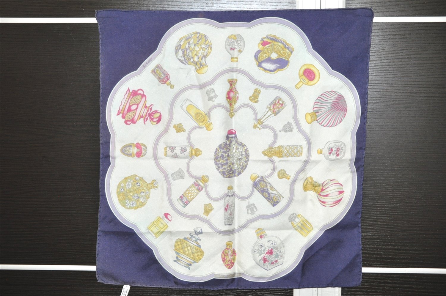 Authentic HERMES Petit Carre 40 Scarf 