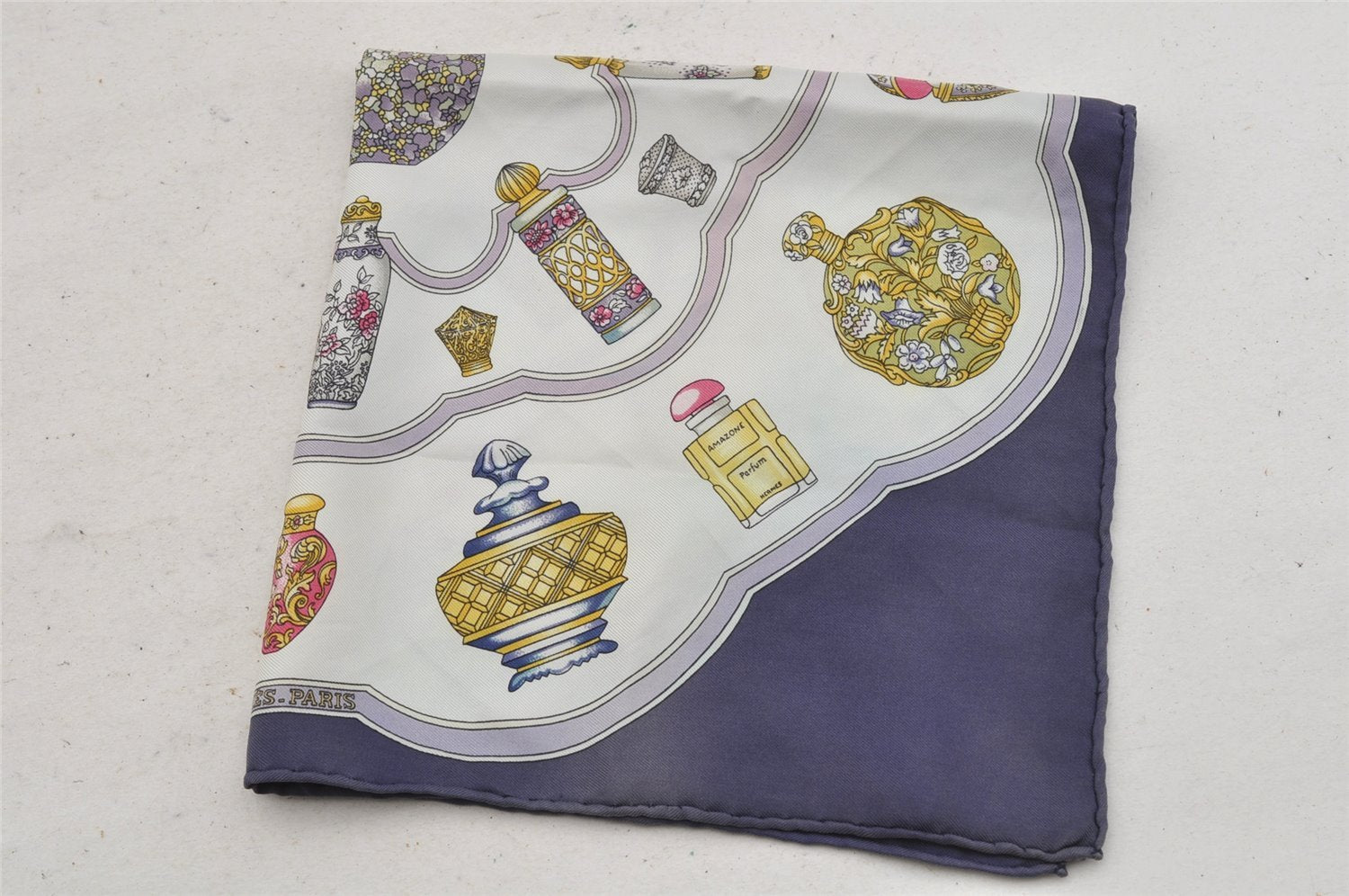 Authentic HERMES Petit Carre 40 Scarf 