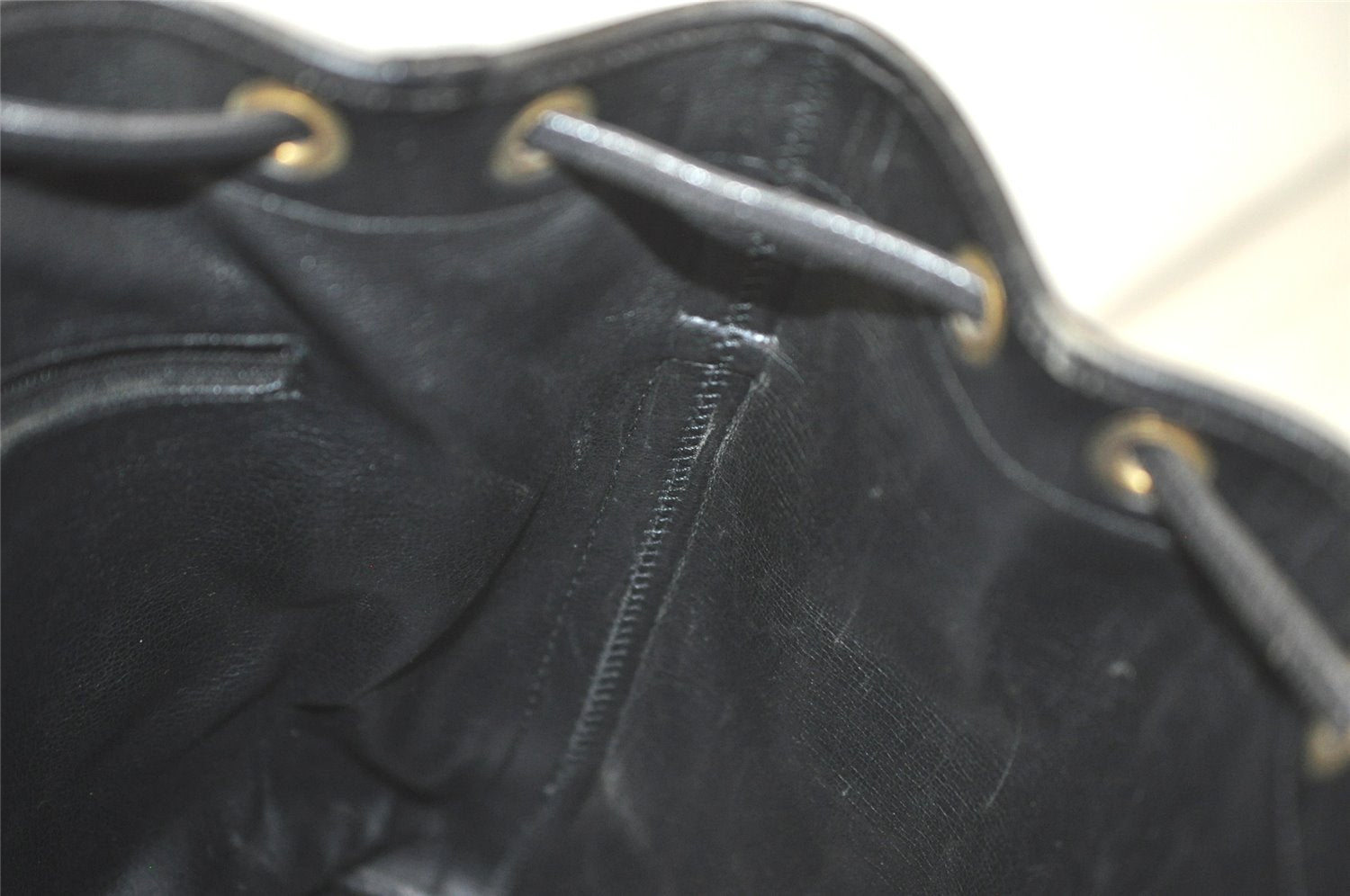 Authentic Christian Dior Shoulder Drawstring Bag Purse Leather Black Junk 5460K